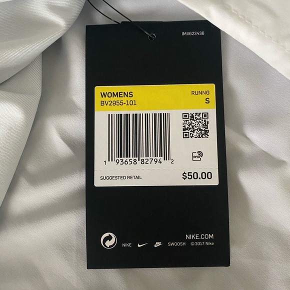 Nike DriFit shorts - Picture 4 of 5